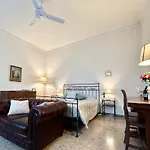 Elle Palace - Simply Elegant