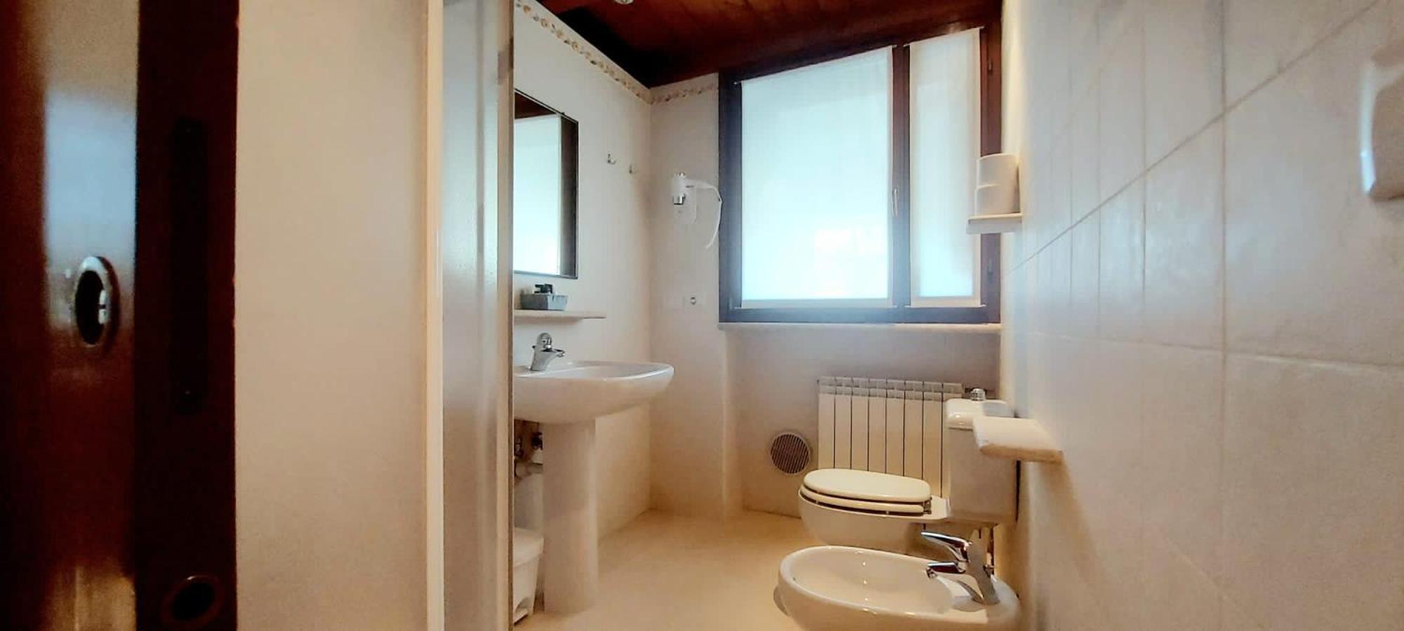 Elle Palace - Simply Elegant *