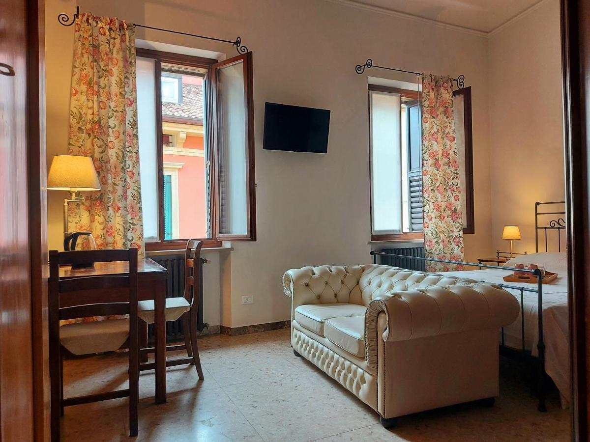 Elle Palace - Simply Elegant Verona